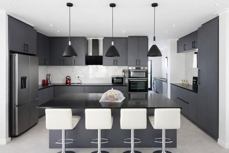 4 Bedroom Property for Sale in Sandown Western Cape